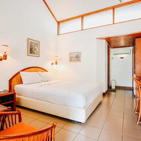 Hotel Bumi Asih Gedung Sate Bandung Exterior photo