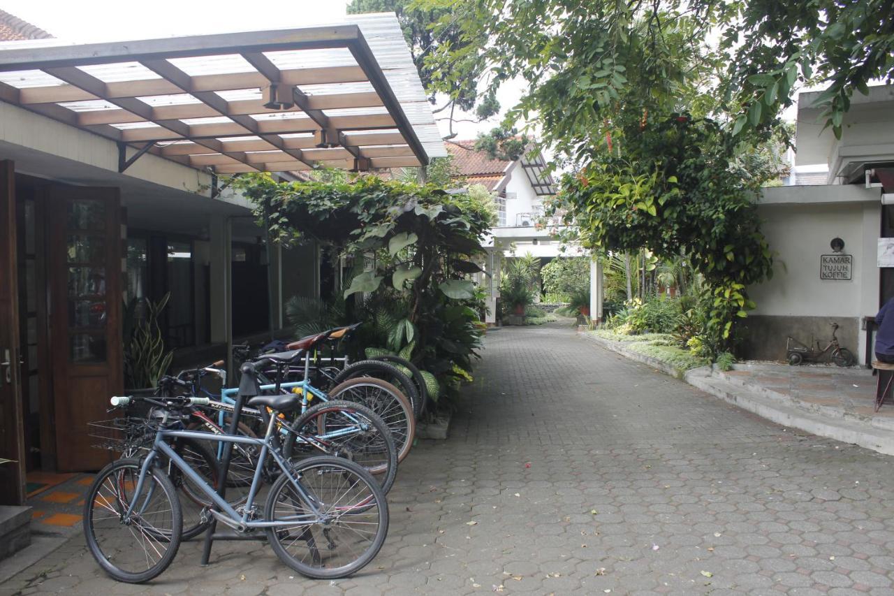 Hotel Bumi Asih Gedung Sate Bandung Exterior photo