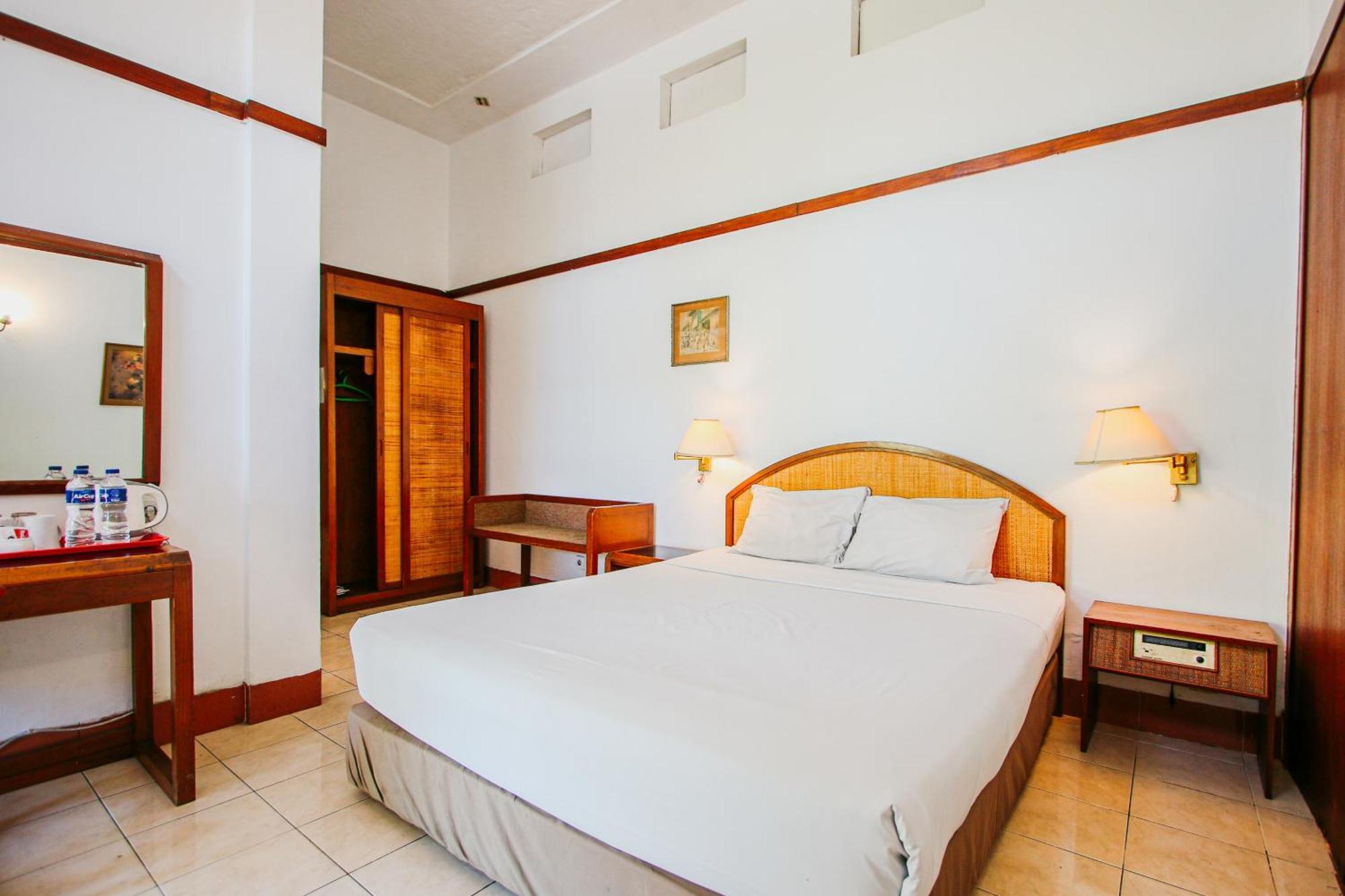 Hotel Bumi Asih Gedung Sate Bandung Exterior photo