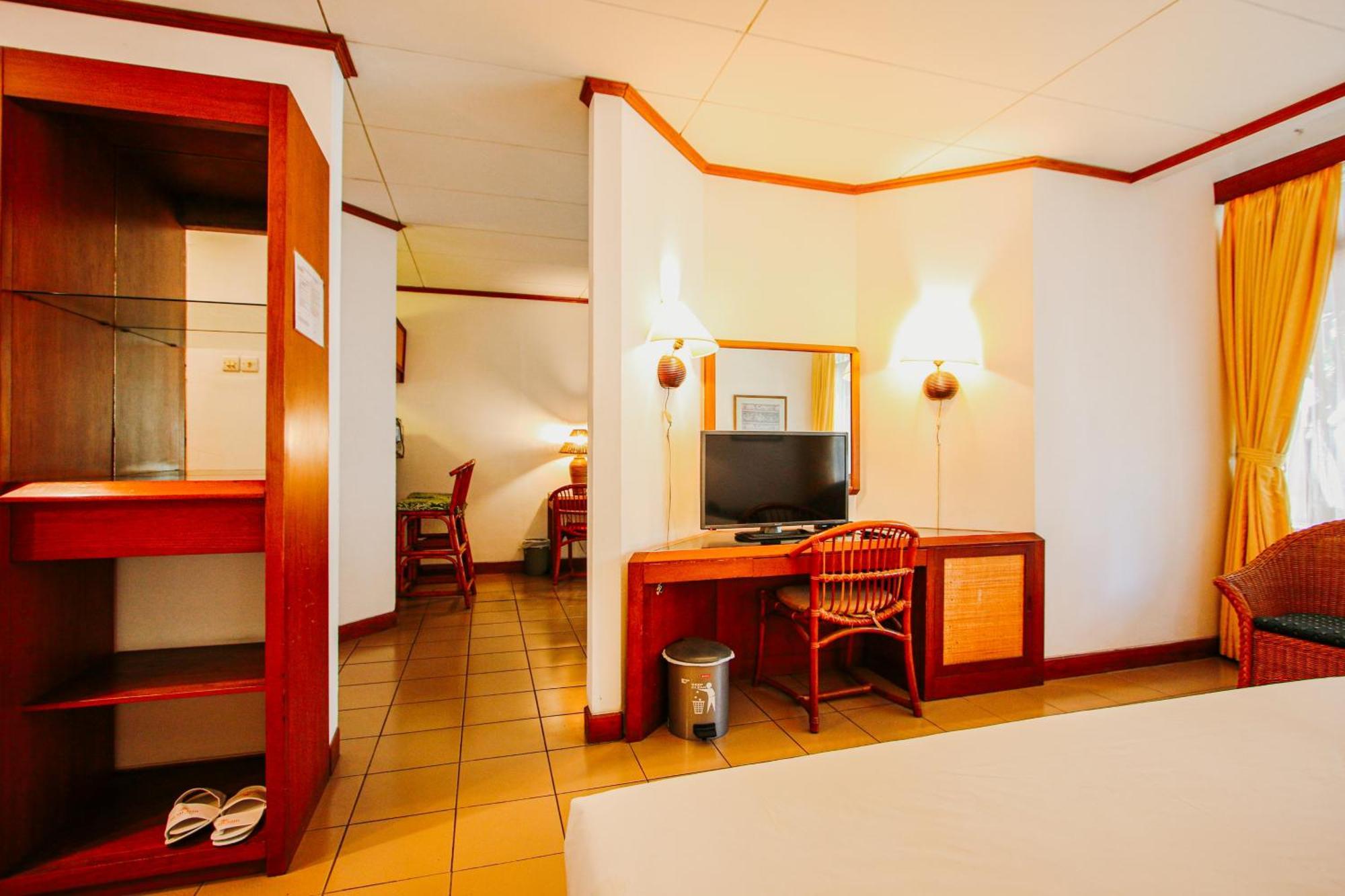 Hotel Bumi Asih Gedung Sate Bandung Exterior photo