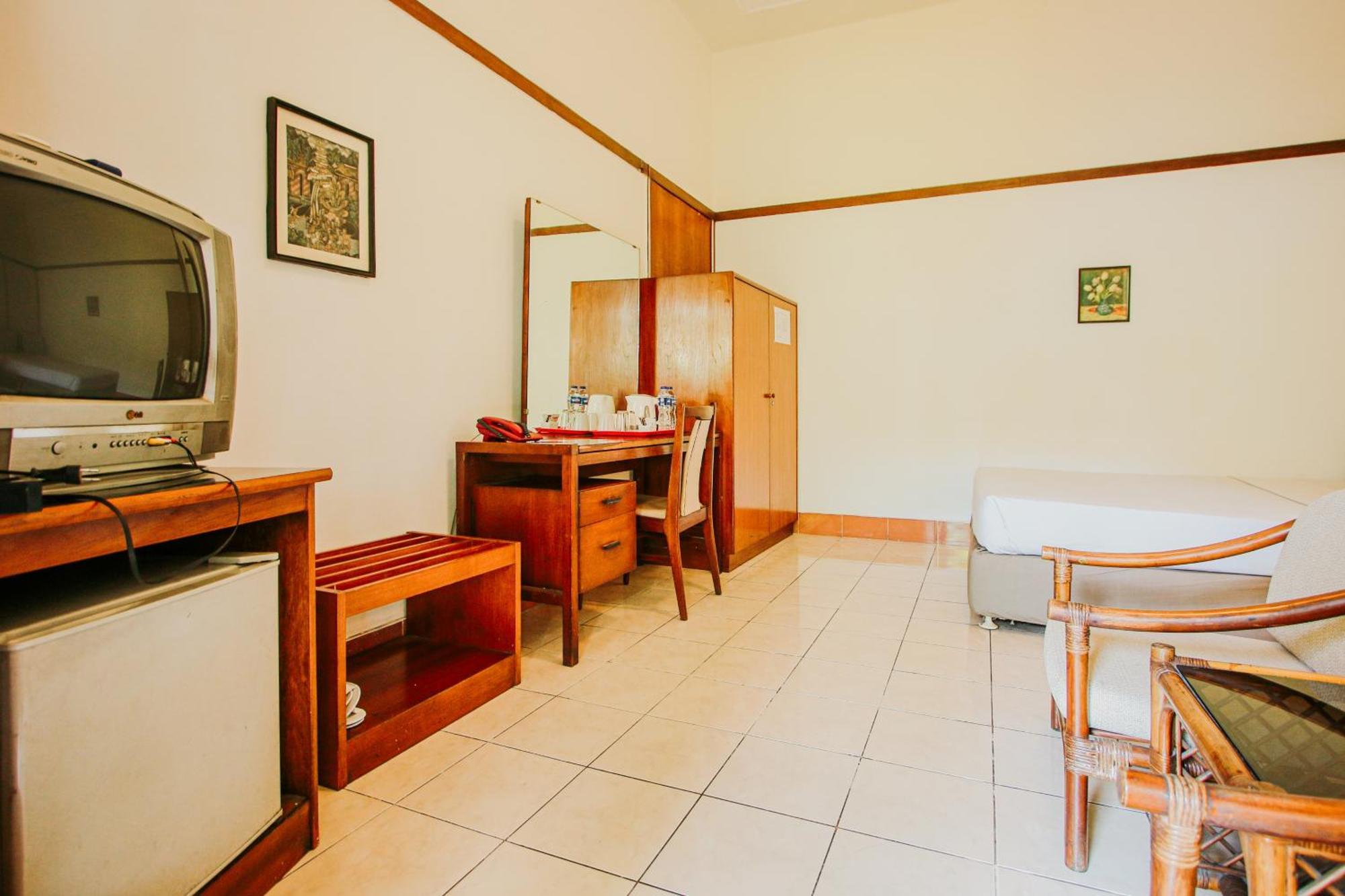 Hotel Bumi Asih Gedung Sate Bandung Exterior photo
